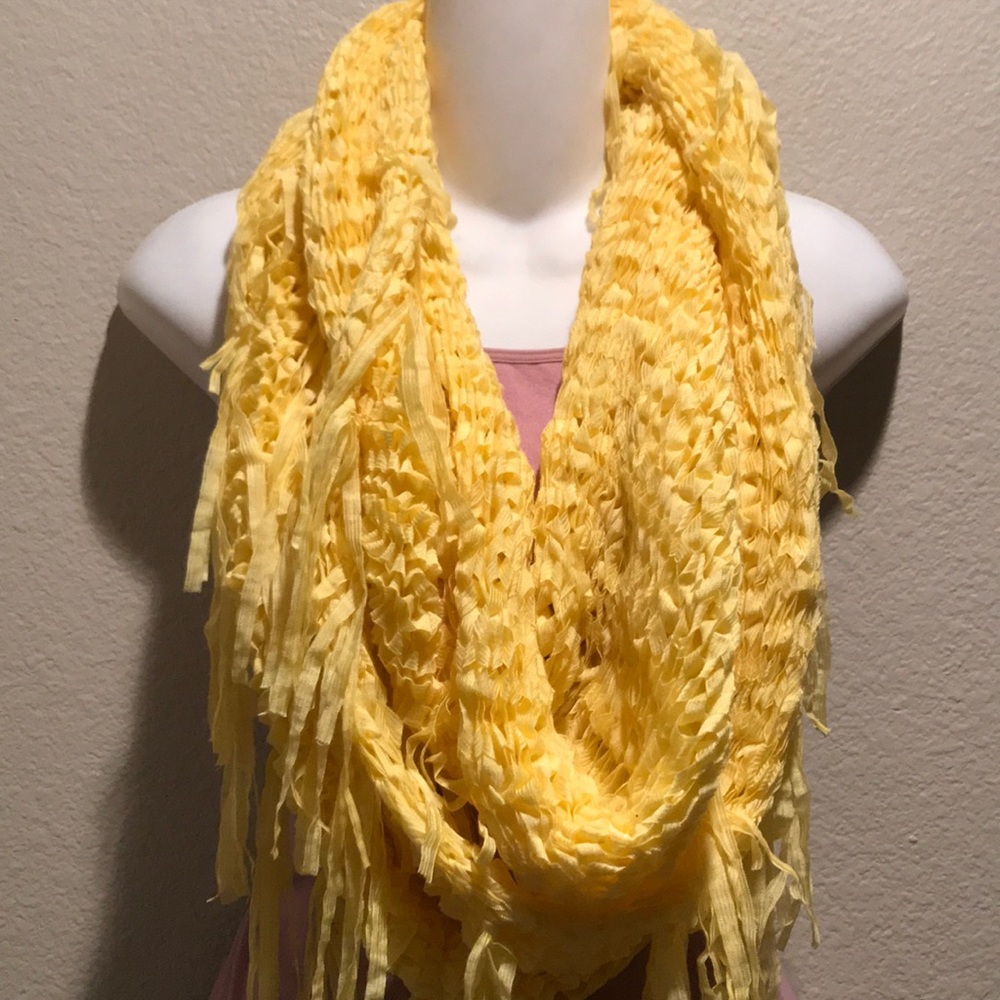 NWT Steve Madden infinity scarf